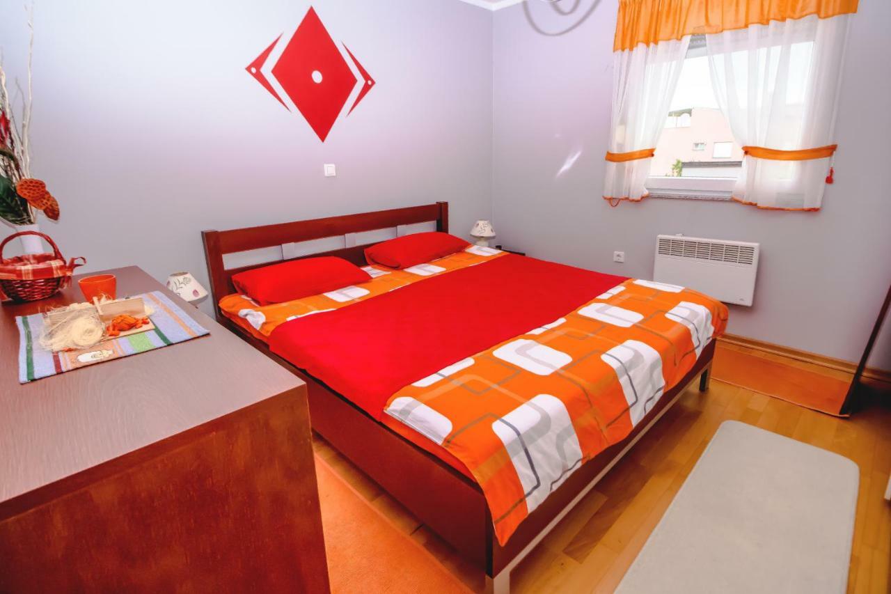 Apartments Saric Pula Exterior photo